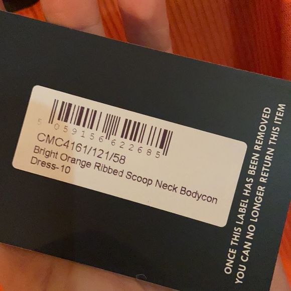 PrettyLittle Thing orange ribbed bodycon - Picture 4 of 5